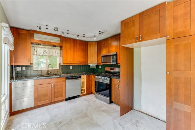 5200 Ardilla Avenue, Atascadero CA: https://media.crmls.org/medias/bb51cdd8-468f-4245-914c-a434ac69ac74.jpg