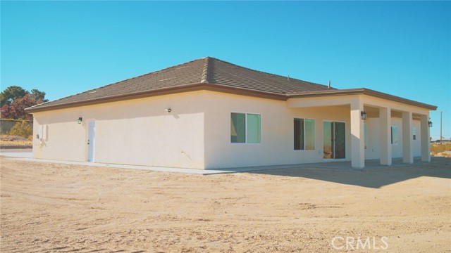 Detail Gallery Image 6 of 33 For 28060 Calcite St, Barstow,  CA 92311 - 4 Beds | 3 Baths