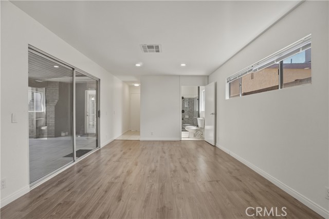 Detail Gallery Image 17 of 37 For 6527 Buffalo, Van Nuys,  CA 91401 - 3 Beds | 2 Baths