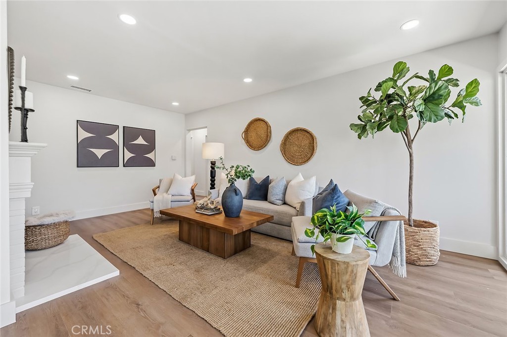 MLS #OC26160637 image #9