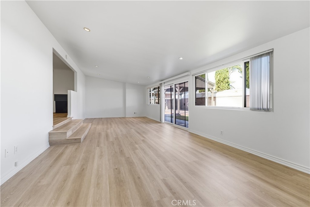 MLS #OC26156592 image #17