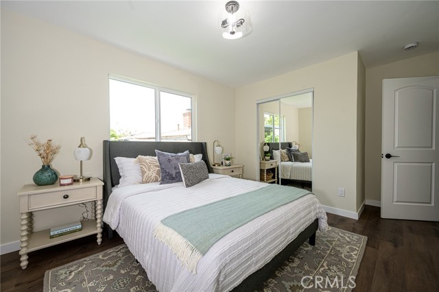 4548 Jade Street, Los Angeles CA: https://media.crmls.org/medias/bb55cf58-2632-429e-ac42-45e4d79757ec.jpg