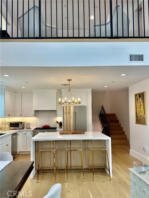 Detail Gallery Image 38 of 43 For 2621 Gates Ave #B,  Redondo Beach,  CA 90278 - 4 Beds | 3 Baths