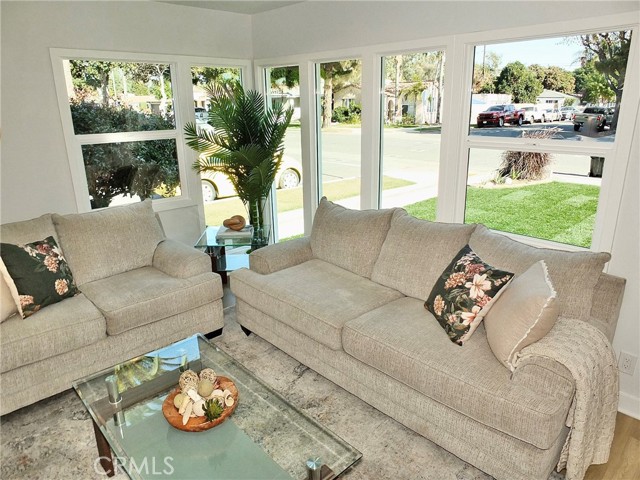 Detail Gallery Image 5 of 40 For 2489 Fashion Ave, Long Beach,  CA 90810 - 3 Beds | 1 Baths