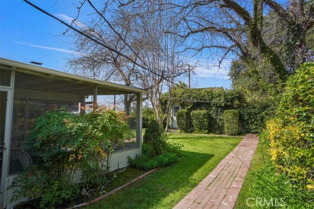 Detail Gallery Image 22 of 25 For 1083 E Fairmount, Burbank,  CA 91501 - 3 Beds | 1/1 Baths