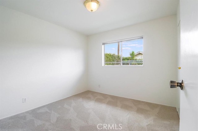 Detail Gallery Image 14 of 20 For 1870 Burch Ave, Simi Valley,  CA 93063 - 3 Beds | 2 Baths