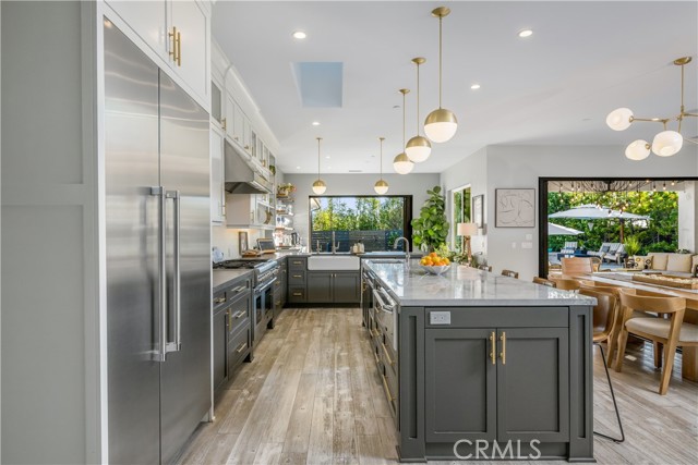 Detail Gallery Image 8 of 64 For 2318 Vista Grande, Vista,  CA 92084 - 5 Beds | 4 Baths