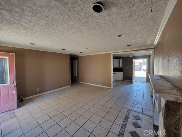 Detail Gallery Image 6 of 19 For 41052 177th, Lancaster,  CA 93535 - 3 Beds | 2 Baths