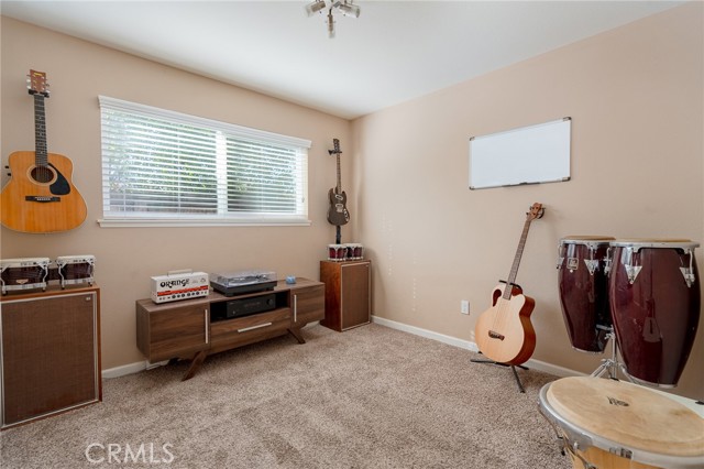 Detail Gallery Image 15 of 44 For 3165 Celeste Dr, Riverside,  CA 92507 - 4 Beds | 2 Baths
