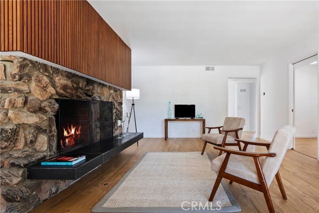 Detail Gallery Image 6 of 35 For 4312 Babcock Ave #6,  Studio City,  CA 91604 - 2 Beds | 2 Baths