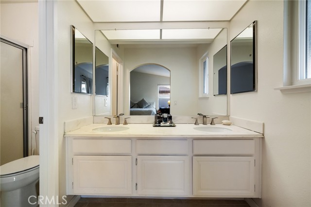 2037 Comstock Court, Palmdale CA: https://media.crmls.org/medias/bb59ad68-5034-4f05-8545-e763991bf2bb.jpg