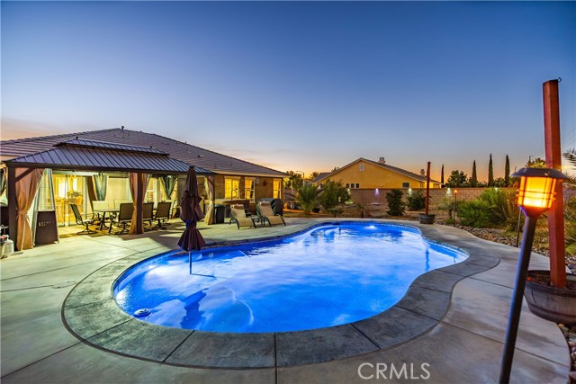 43246 Palm Lane, Lancaster CA: https://media.crmls.org/medias/bb5a0fd5-814b-42f8-af4e-24867bfca997.jpg
