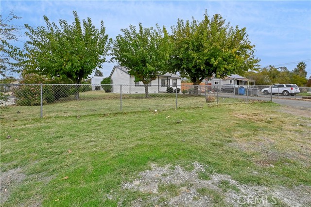 828 Tehama Avenue, Oroville CA: https://media.crmls.org/medias/bb5af1b0-e0ef-4d4a-b38c-7ae8ee71c5c5.jpg