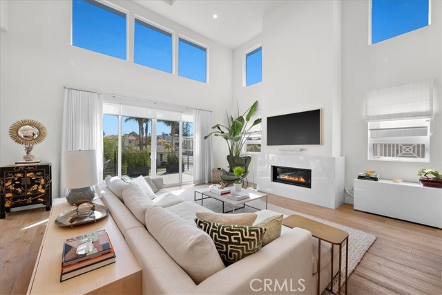 2311 Voorhees Avenue, Redondo Beach, California 90278, 3 Bedrooms Bedrooms, ,3 BathroomsBathrooms,Residential,Sold,Voorhees,SB22053770