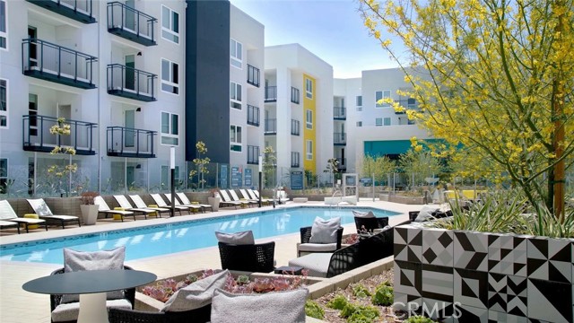 Detail Gallery Image 13 of 26 For 19525 W Nordoff St #25-435,  Northridge,  CA 91324 - 2 Beds | 2 Baths