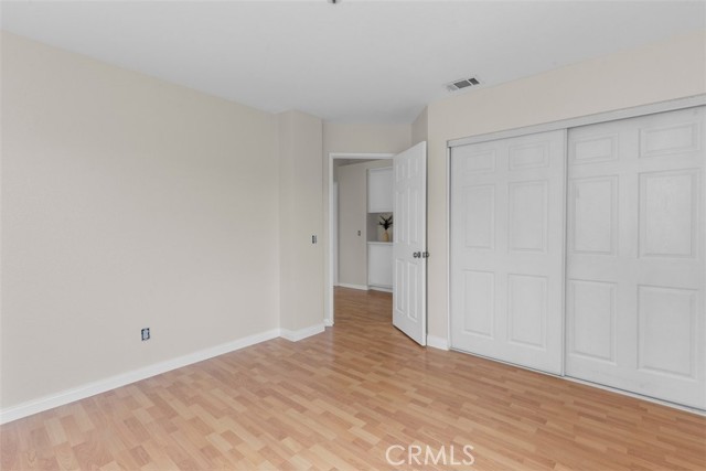 Detail Gallery Image 15 of 38 For 15767 San Roque Rd, Fontana,  CA 92337 - 4 Beds | 2/1 Baths
