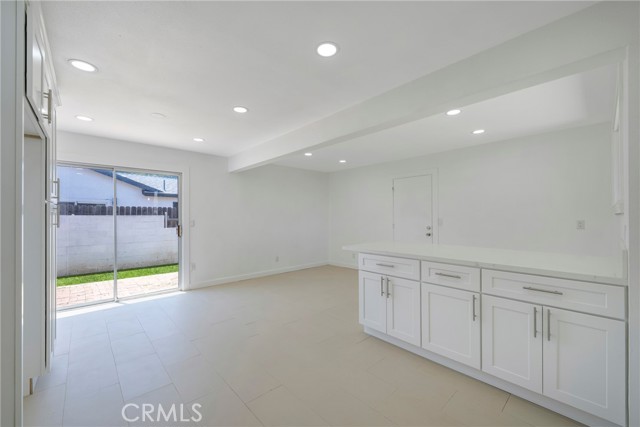 8888 Patrero Street, Riverside CA: https://media.crmls.org/medias/bb5c01f1-8aa5-4514-921f-6524d84cafc1.jpg