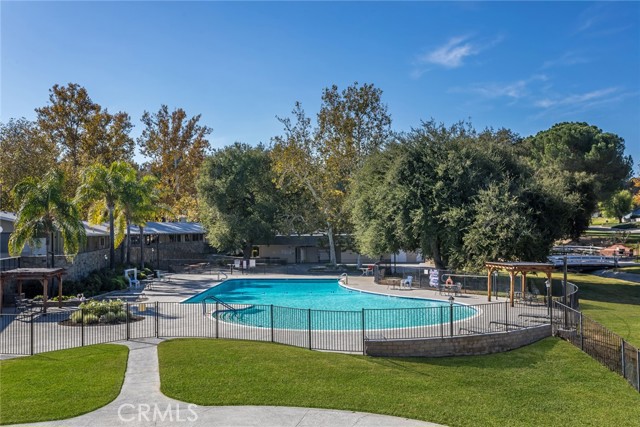 Detail Gallery Image 50 of 54 For 19221 Avenue of the Oaks #B,  Newhall,  CA 91321 - 2 Beds | 1 Baths