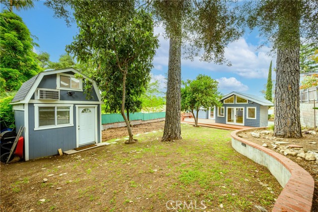 5624 Freeman Avenue, La Crescenta CA: https://media.crmls.org/medias/bb5c5c8b-01c7-444c-8248-8b2c147619bc.jpg