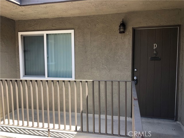 8362 Atlanta Avenue, Huntington Beach CA: https://media.crmls.org/medias/bb5d8eee-f348-49ba-86b6-178e25519eaf.jpg
