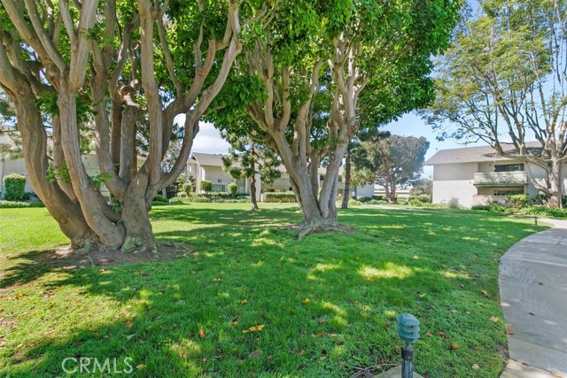 Detail Gallery Image 25 of 25 For 8633 Portola Ct 17e,  Huntington Beach,  CA 92646 - 2 Beds | 2 Baths