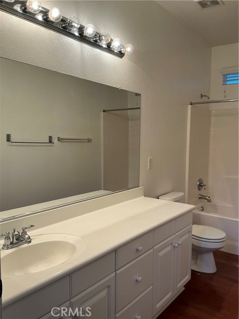 Detail Gallery Image 10 of 10 For 29195 Woodbridge Dr, Murrieta,  CA 92563 - 3 Beds | 2/1 Baths