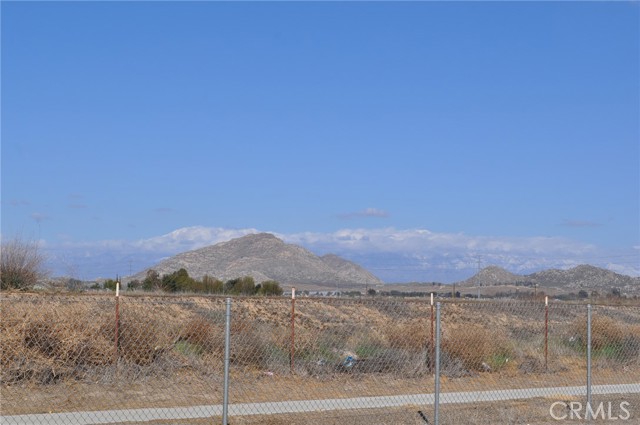 0 Dale, Perris CA: https://media.crmls.org/medias/bb5f6cbe-670f-475c-9e8d-ddea6ecd3b01.jpg