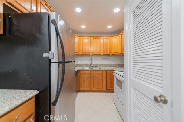 Detail Gallery Image 10 of 20 For 22804 Hilton Head #39,  Diamond Bar,  CA 91765 - 2 Beds | 1 Baths