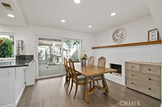 Detail Gallery Image 10 of 47 For 1693 N Mountain #D,  Upland,  CA 91784 - 3 Beds | 2/1 Baths