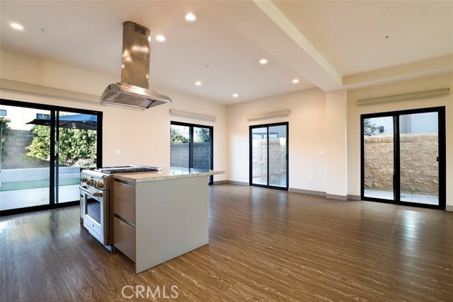 Detail Gallery Image 12 of 53 For 18707 Redwing St, Tarzana,  CA 91356 - 3 Beds | 2/1 Baths