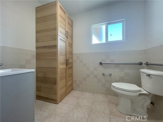 Detail Gallery Image 8 of 15 For 4853 Moreno St, Montclair,  CA 91763 - 3 Beds | 2 Baths