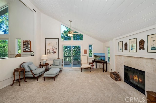 789 Jagerhorn Dr, Lake Arrowhead, CA 92352