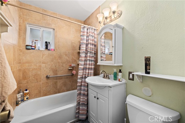 Detail Gallery Image 13 of 20 For 45461 3rd, Lancaster,  CA 93535 - 4 Beds | 2 Baths