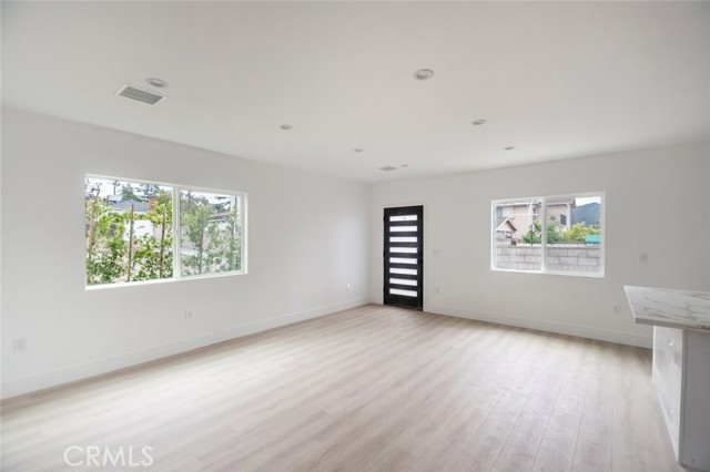 10041 Leona Street photo 10