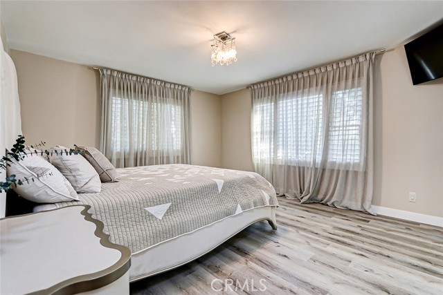 Detail Gallery Image 20 of 27 For 1532 Windsor Ln, Santa Ana,  CA 92705 - 3 Beds | 2 Baths