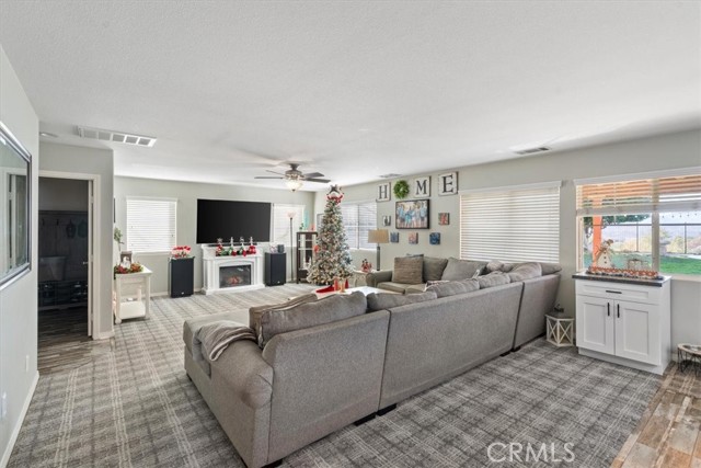 Detail Gallery Image 4 of 45 For 53011 Climber Ct, Lake Elsinore,  CA 92532 - 5 Beds | 3/1 Baths