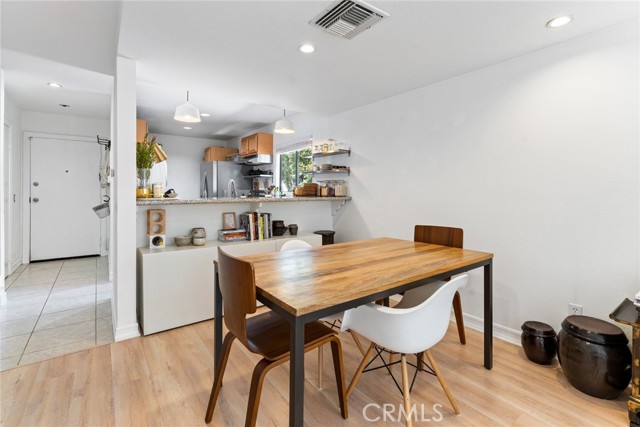 350 Burchett Street, 101 photo 7