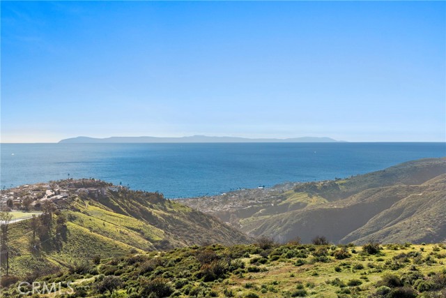 Detail Gallery Image 3 of 58 For 3253 Alta Laguna Blvd, Laguna Beach,  CA 92651 - 4 Beds | 4 Baths