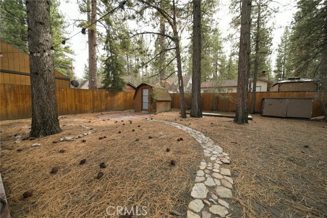 Detail Gallery Image 19 of 25 For 404 W Mojave Bld, Big Bear City,  CA 92314 - 3 Beds | 1/1 Baths