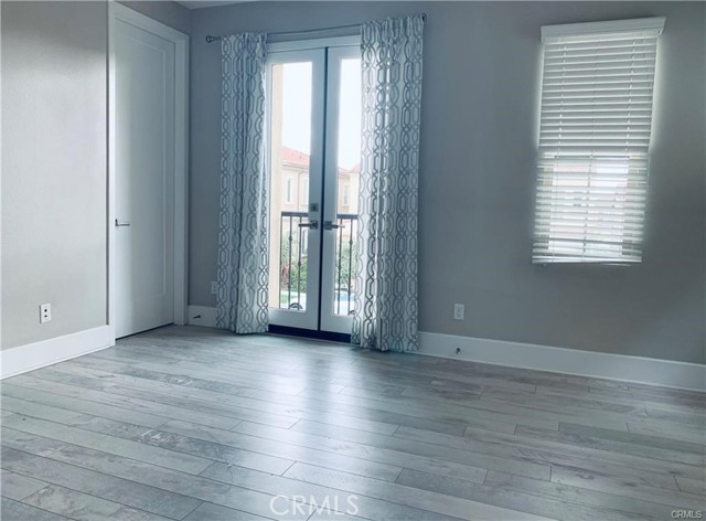 Detail Gallery Image 7 of 9 For 57 Stanza, Irvine,  CA 92620 - 4 Beds | 4 Baths