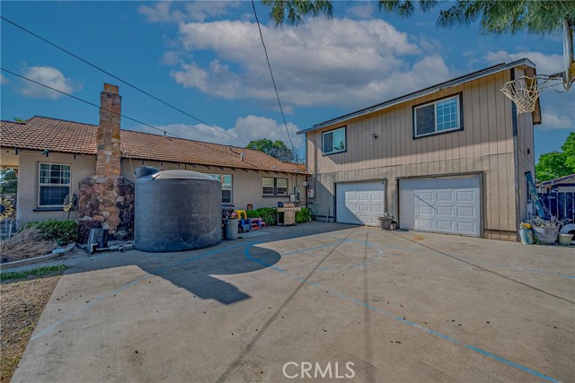 Detail Gallery Image 5 of 34 For 2415 E Childs Ave, Merced,  CA 95341 - 5 Beds | 2 Baths