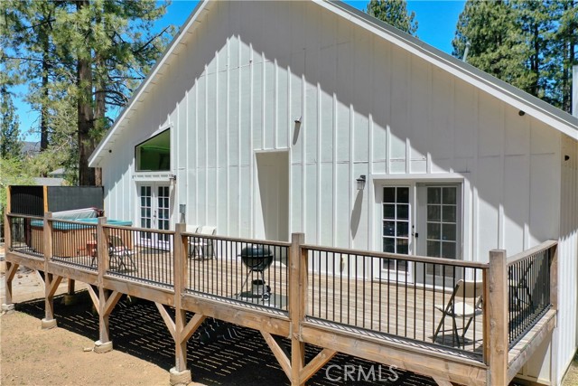 Detail Gallery Image 38 of 44 For 374 Mountainaire Ln, Big Bear Lake,  CA 92315 - 4 Beds | 3 Baths