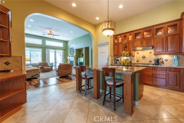 Detail Gallery Image 21 of 53 For 31118 Lilac Way, Temecula,  CA 92592 - 4 Beds | 2/1 Baths