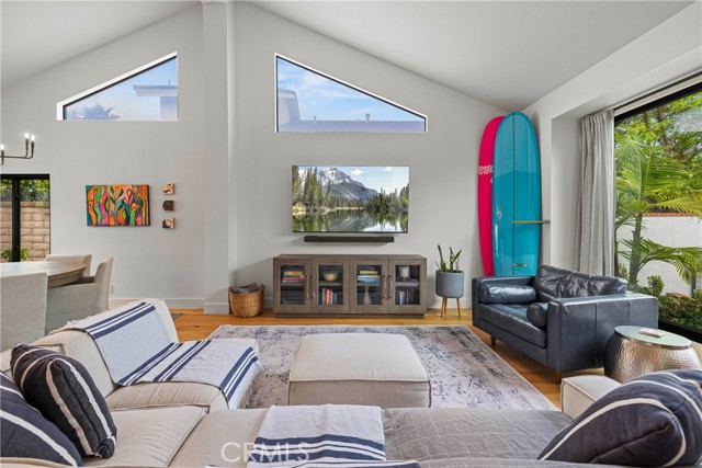 24301 Philemon Drive, Dana Point CA: https://media.crmls.org/medias/bb673d01-fb85-46b6-b8a1-45b4725afac9.jpg