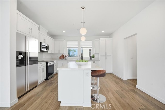 Detail Gallery Image 11 of 37 For 9331 via Azul, Pico Rivera,  CA 90660 - 3 Beds | 2/1 Baths