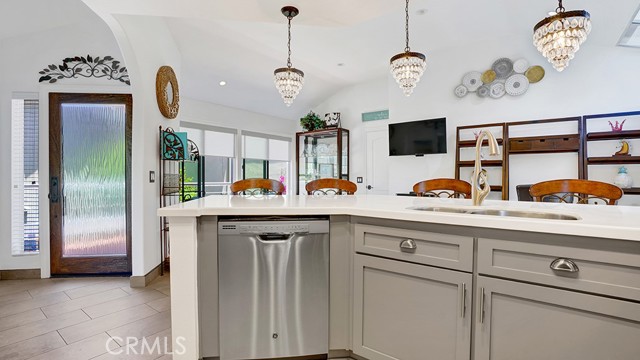 24965 Seagate, Dana Point CA: https://media.crmls.org/medias/bb67cb78-06e7-45db-81bd-7bce3c32ab91.jpg