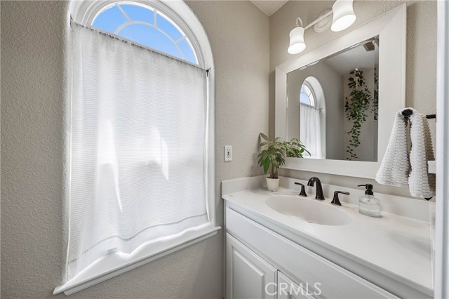 Detail Gallery Image 18 of 51 For 21425 Valley Oak Dr, Middletown,  CA 95461 - 3 Beds | 2/1 Baths
