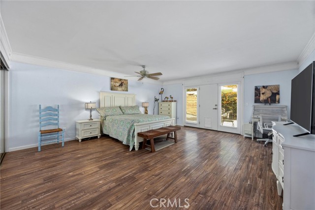 5904 Medio Luna Avenue, Bakersfield CA: https://media.crmls.org/medias/bb68f0a3-3991-4ad5-8734-0febceb06a53.jpg