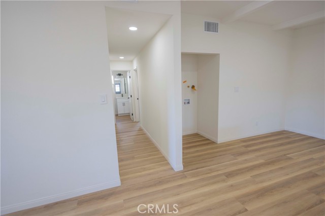 2122 W 10th Street, Santa Ana CA: https://media.crmls.org/medias/bb6944f2-39be-4f1f-b329-5ab8678f3dcd.jpg