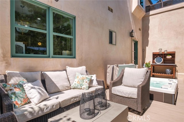 Image 35 of 75 For 1001 4th  